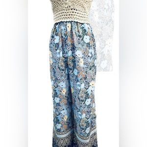 BOG Collective NWT Crochet Top Jumpsuit w Pockets
Size S (Band of Gypsies)